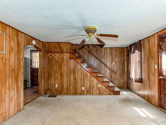 5th image of 297 White St