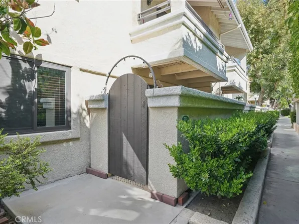 27236 Luther Dr APT 713, Santa Clarita, CA 91351