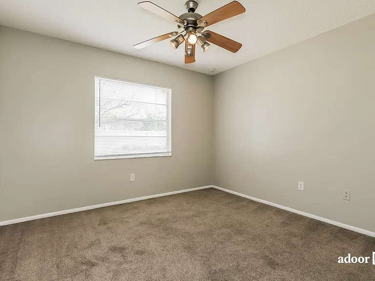 1024 Bridlewood Way — Photo 9