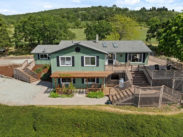 2140 N Valley View Rd, Ashland, OR 97520