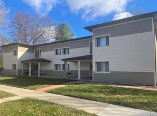 601 N State St #1A, Monticello, IL 61856