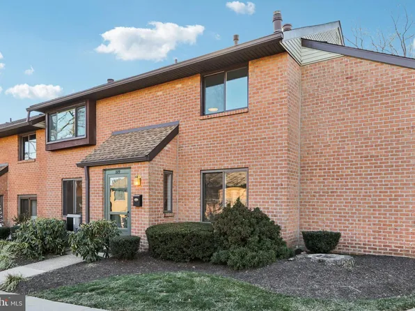 700 Ardmore Ave APT 229, Ardmore, PA 19003