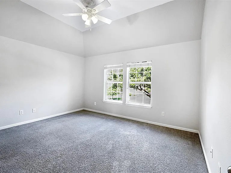 13707 Elm Shores Dr — Photo 16