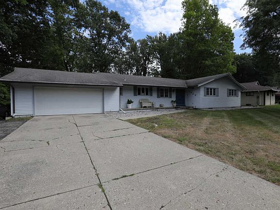 2nd image of 1926 Heatherton Dr