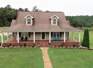 1925 Gilbert Ln, Cherokee, AL 35616