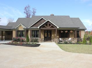 6005 Macedonia Rd, Batesville, MS 38606