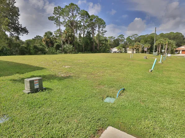 573 Coronado Cove Rd, New Smyrna Beach, FL 32168