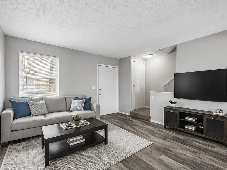 Sharon Green Townhomes — Photo 1