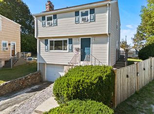 18 Thompson Ln, Lynn, MA 01904