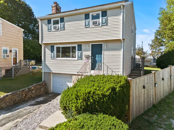 18 Thompson Ln, Lynn, MA 01904
