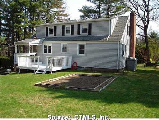 1st image of 9 Woodhaven Dr