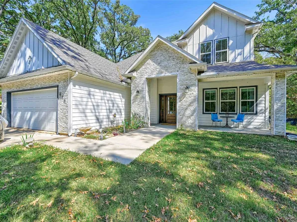 610 Deleon St, Denison, TX 75020