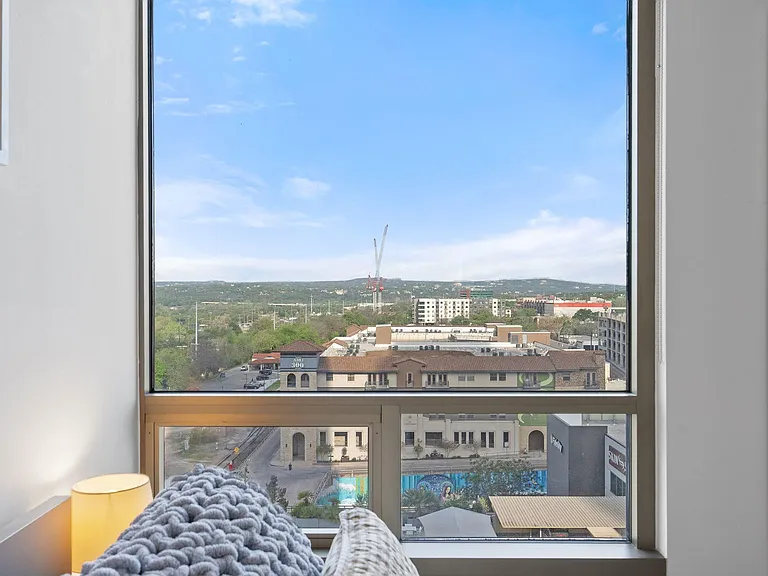 300 Bowie St #1006 — Photo 11