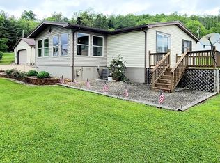 83 Climax Rd, Robinson, PA 15949