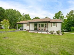 32 Creed Ln, Sparta, TN 38583