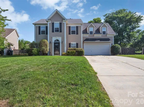 12929 Beddingfield Dr, Charlotte, NC 28278
