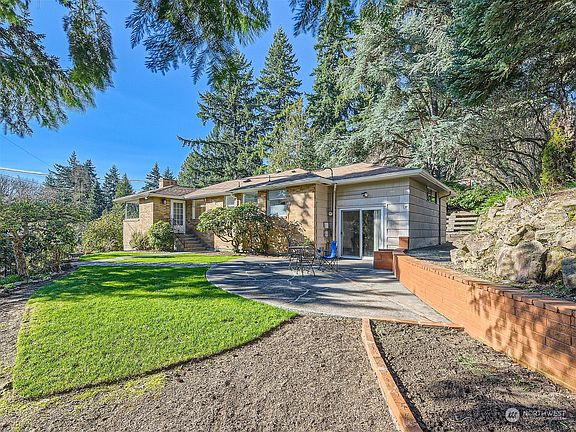 2nd image of 1550 NE 106th Street