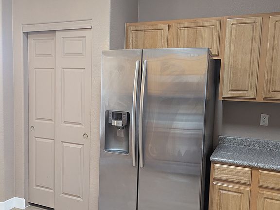 5th image of 3925 Lazy Pine St Unit 201