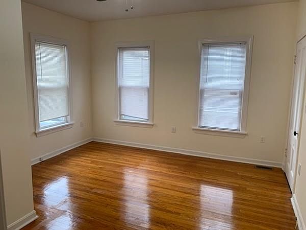 2nd image of 257 Chatham St