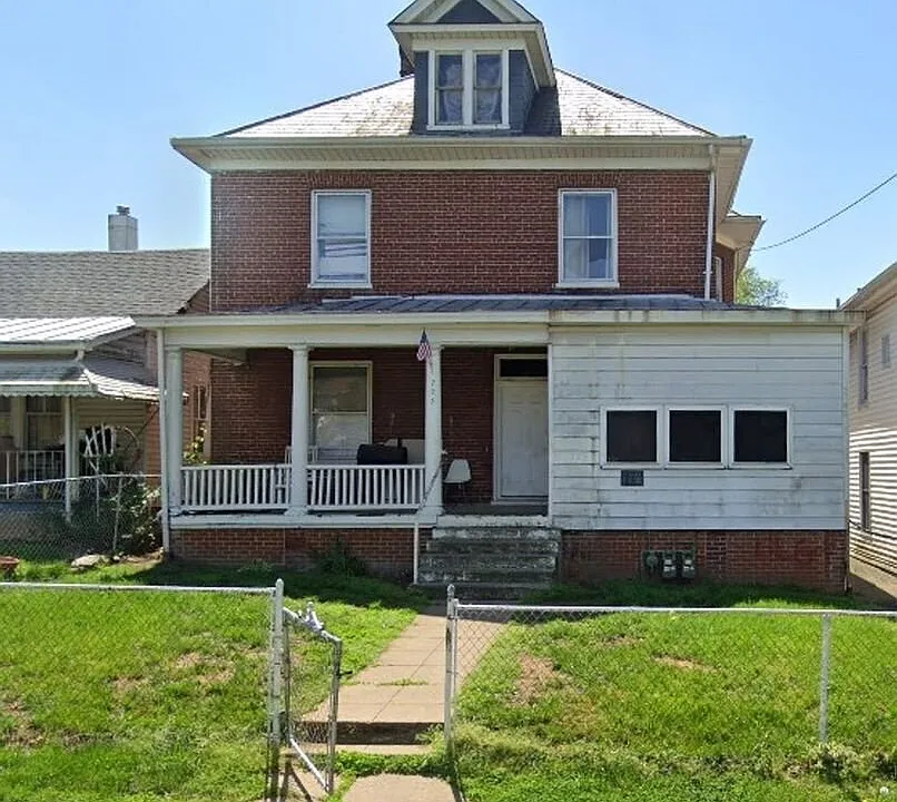 703 Dale Ave SE #B