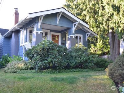 2217 N 57th Street, Seattle, WA, 98103