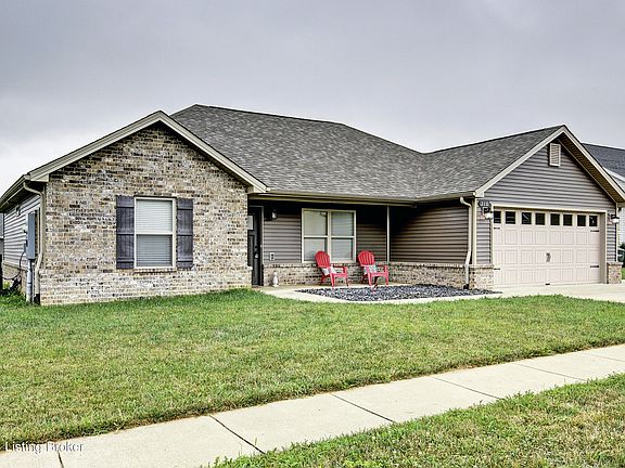 2nd image of 210 Royal Birkdale Ct