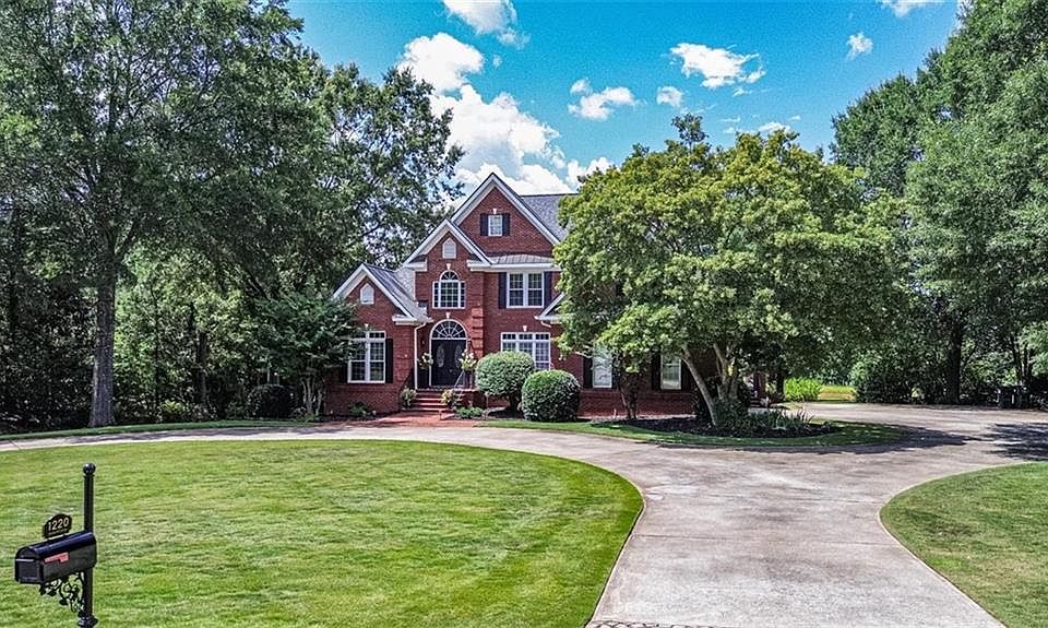1st image of 1220 Mallard Cir