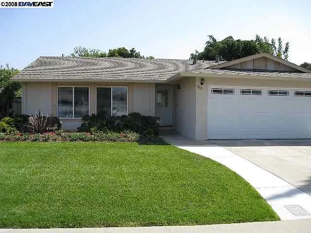 465 Humboldt Way photo 1