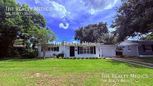 942 Sherrington Rd Photo 1