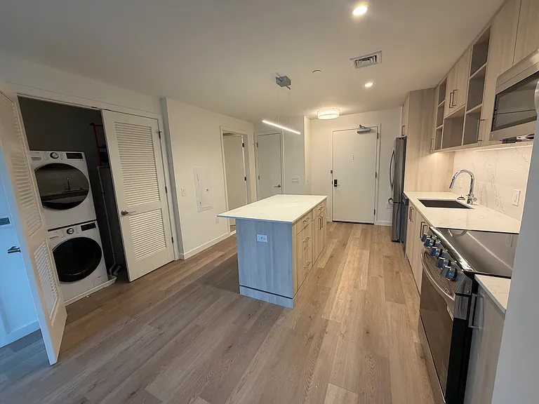 1565 Harbor Blvd #7789 — Photo 4