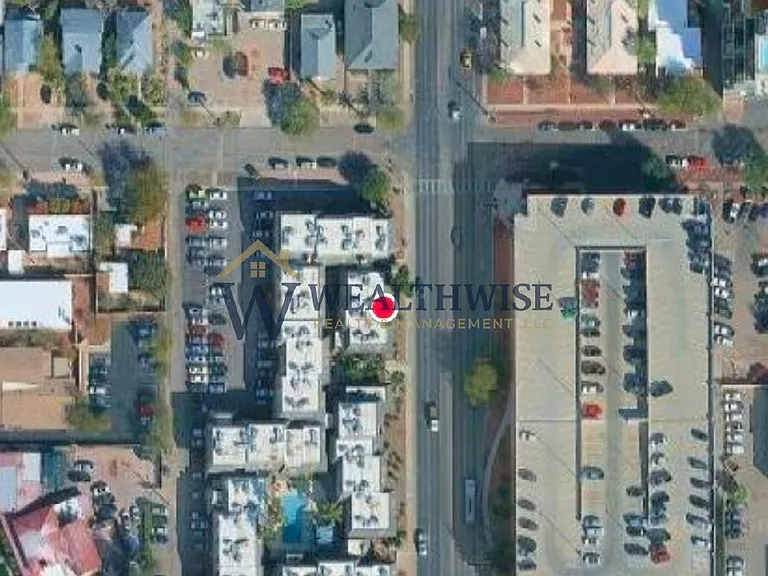 951 N Euclid Ave — Photo 22