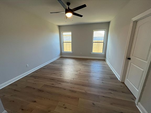 4th image of 240 Owl Dr