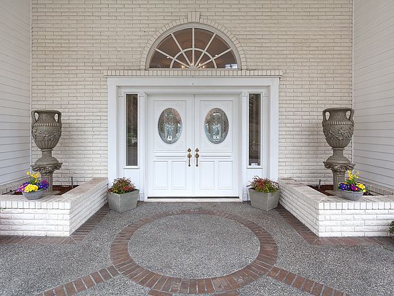 4th image of 6232 98th St NW