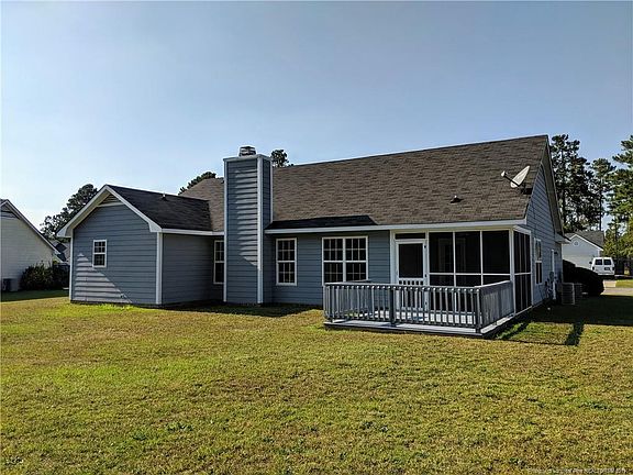 4th image of 484 Northwoods Dr