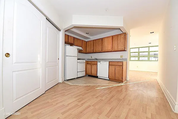 Rented by Corcoran | media 21