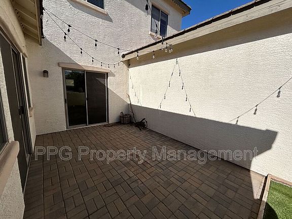 5th image of 15005 N 142nd Ln