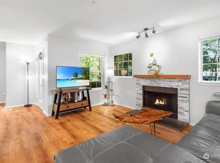 18505 SE Newport Way UNIT A105, Issaquah, WA 98027