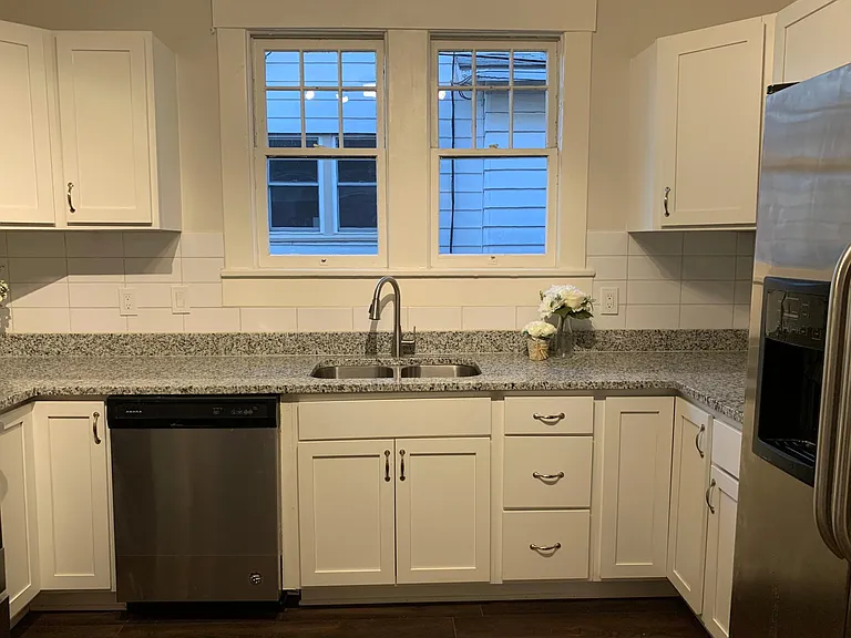 1218 N Main St — Photo 27