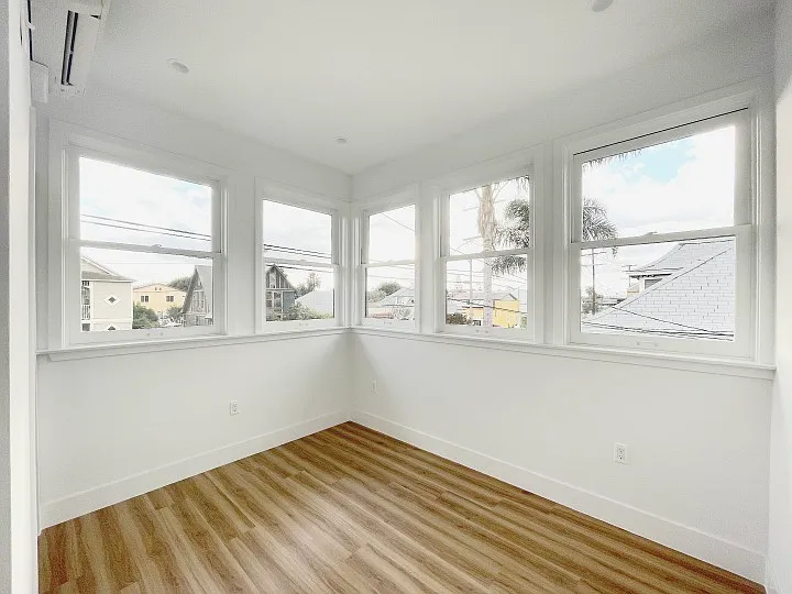 1325 W 24th St — Photo 29