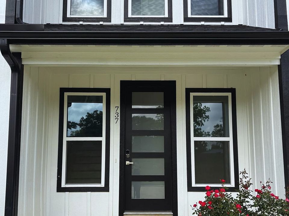 1st image of 737 Ebenezer Ln