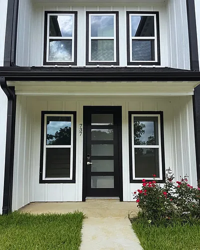 737 Ebenezer Ln Photo 1