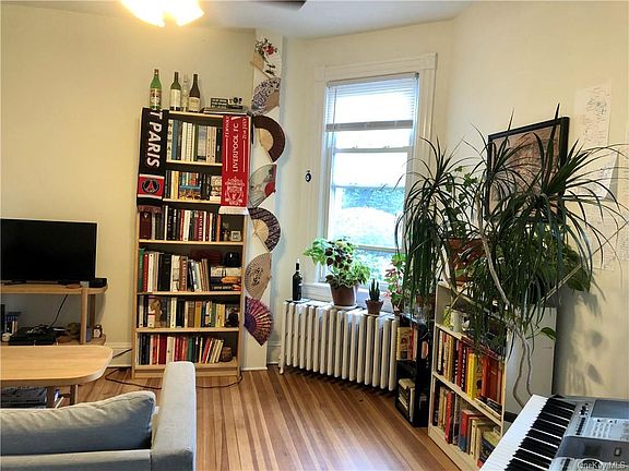 3rd image of 38 Lawrence Ave #1