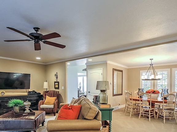 3rd image of 447 S Spencer Way