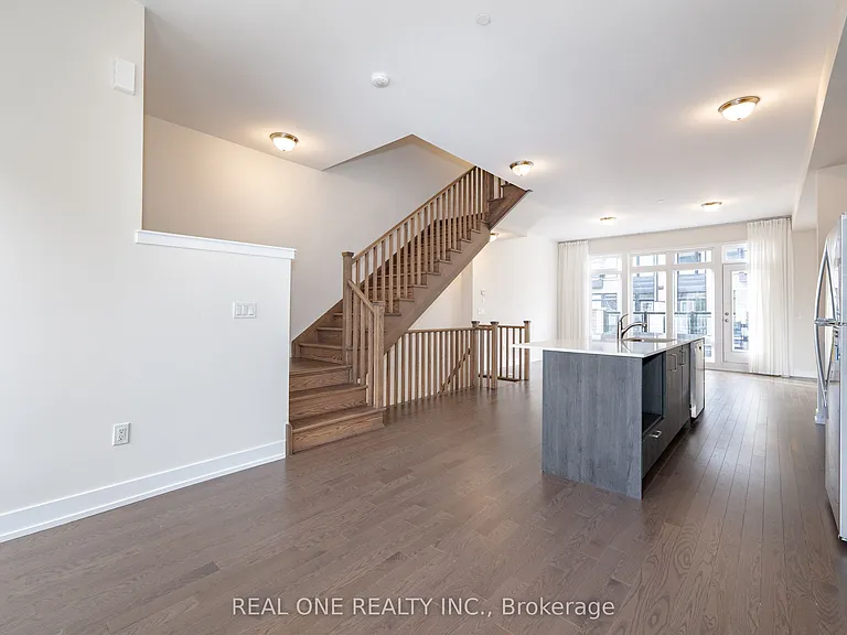 28 Credit Ln — Photo 17