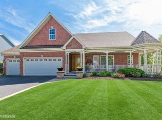 1S337 Revere House Ln, Geneva, IL 60134