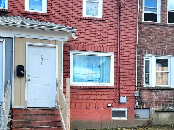 204 Wood Street, Waterbury, CT 06704