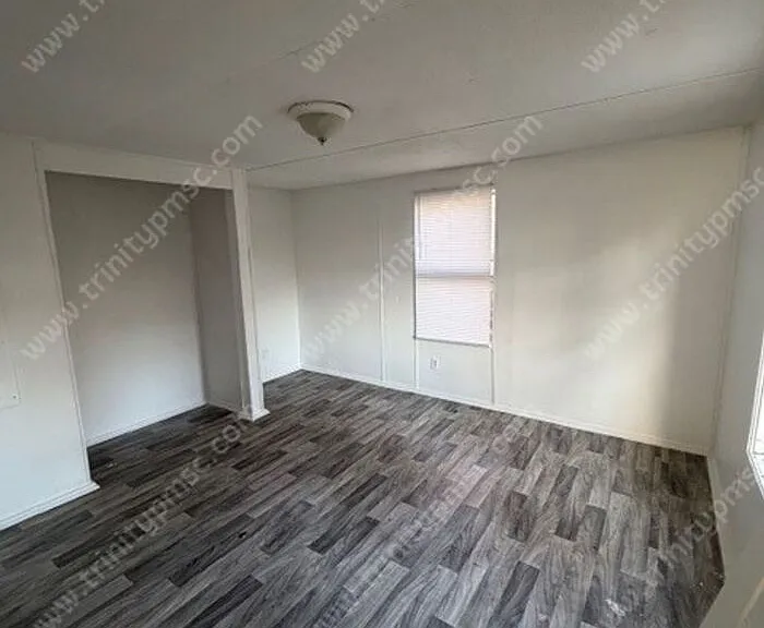 18 Yellowstone Dr — Photo 3
