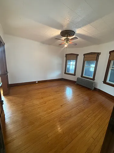 160 W 4th St #2-3 Photo 1