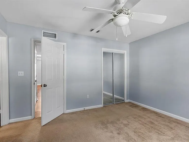 2307 Timber Oaks Ln — Photo 33