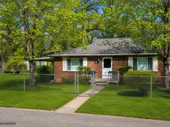 136 Edgewood Dr, Prudenville, MI 48651